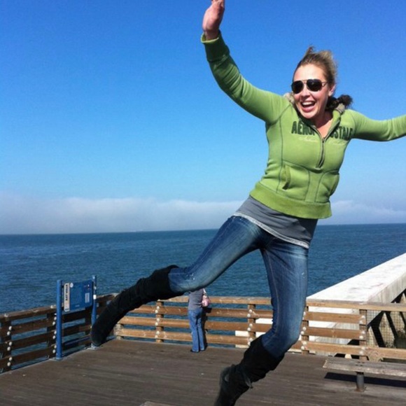 Hi, My name is Lydia, and I am a shopaholic. - Picture 4 of 4